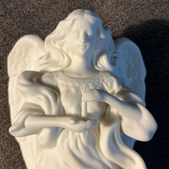 Partylite 8.25" Angel Candleholder with Cherubs, Ivory Bisque Porcelain -$18 - Picture 4 of 11